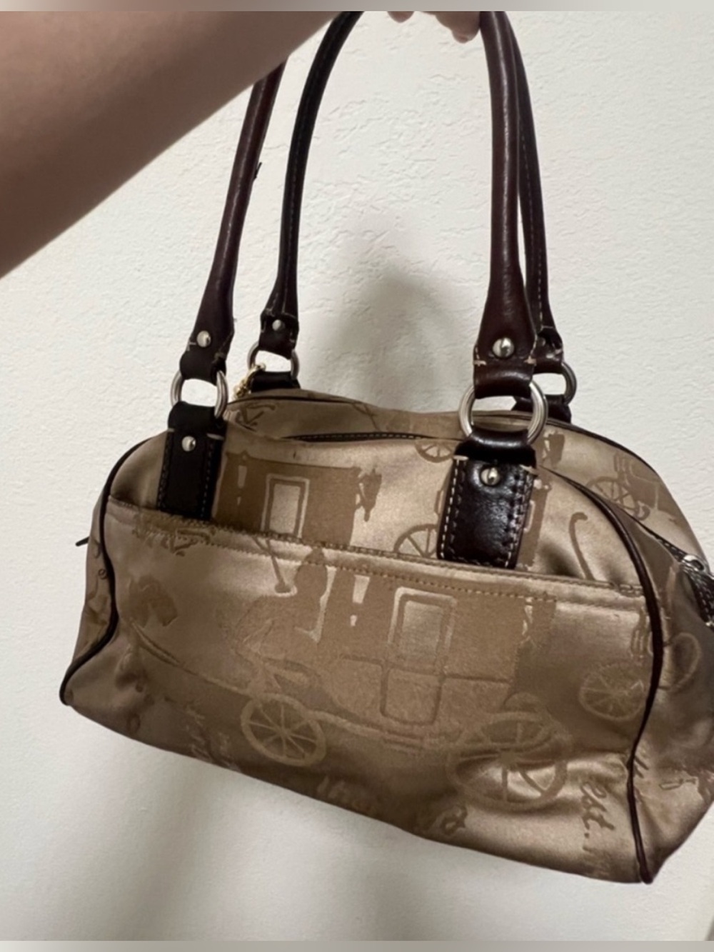 ❤️COACH  Horse and Carriage satchel in pristine condition.❤️ - Picture 13 of 15